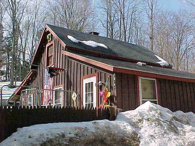 Building photograph for 20 LOCUST AVENUE